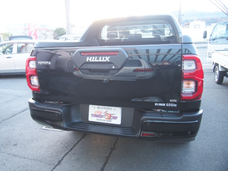 HILUX