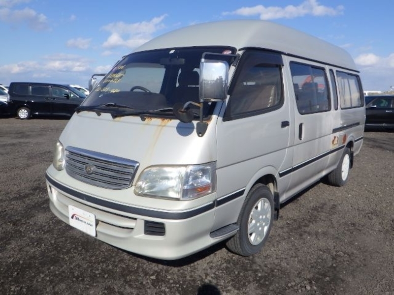 TOYOTA HIACE WAGON