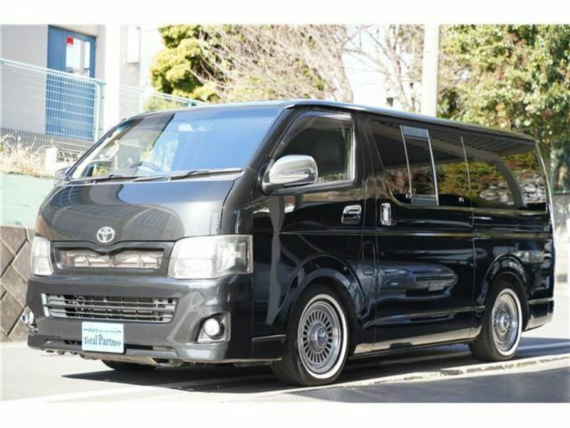 HIACE VAN