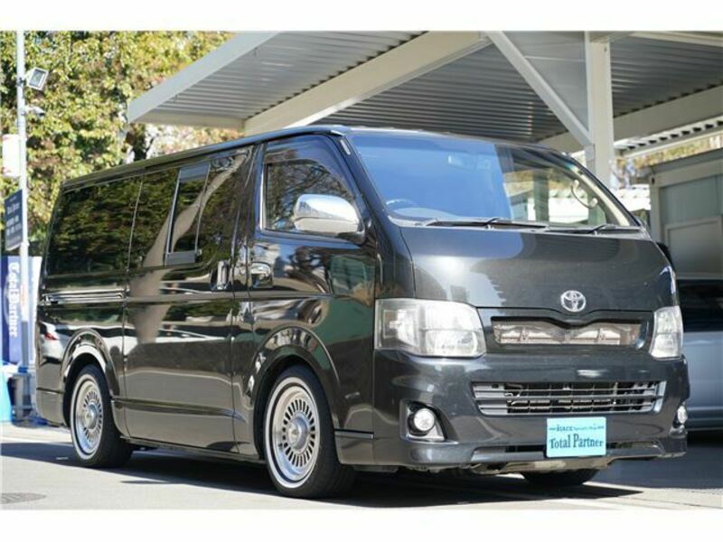 HIACE VAN