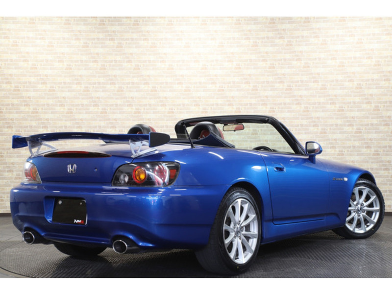 S2000