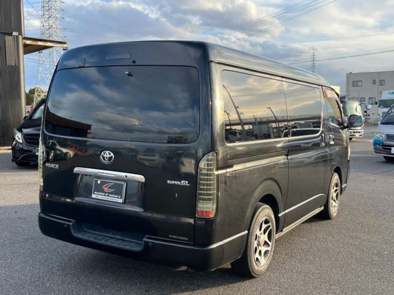 HIACE VAN