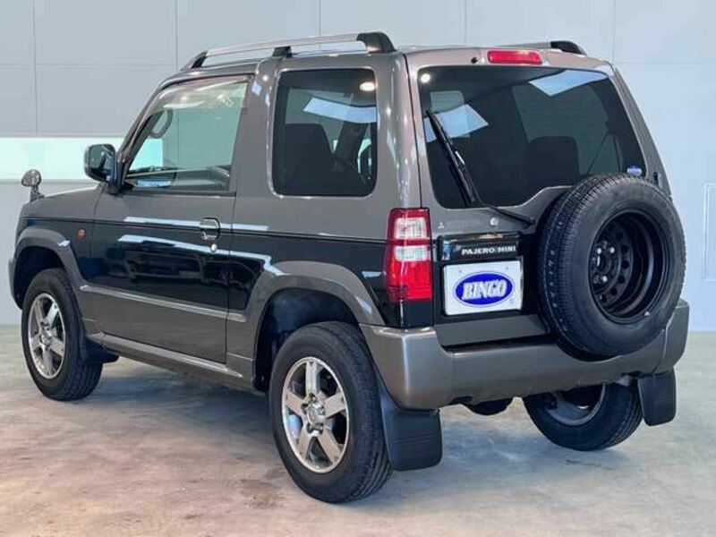 PAJERO MINI