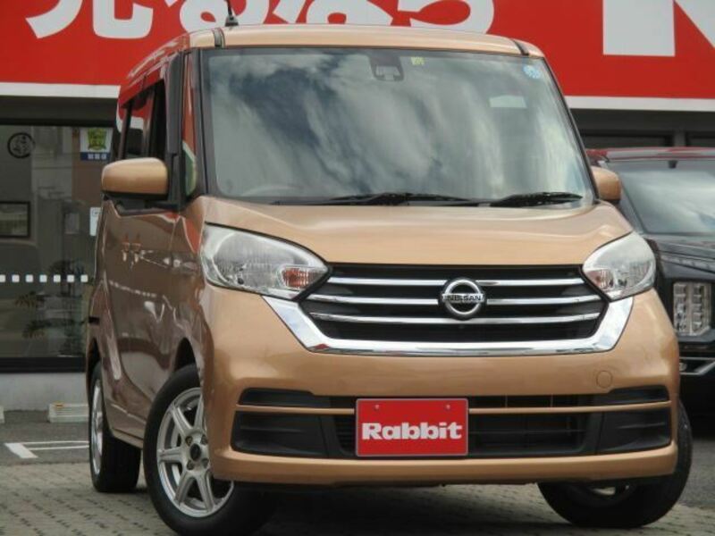 NISSAN DAYZ ROOX