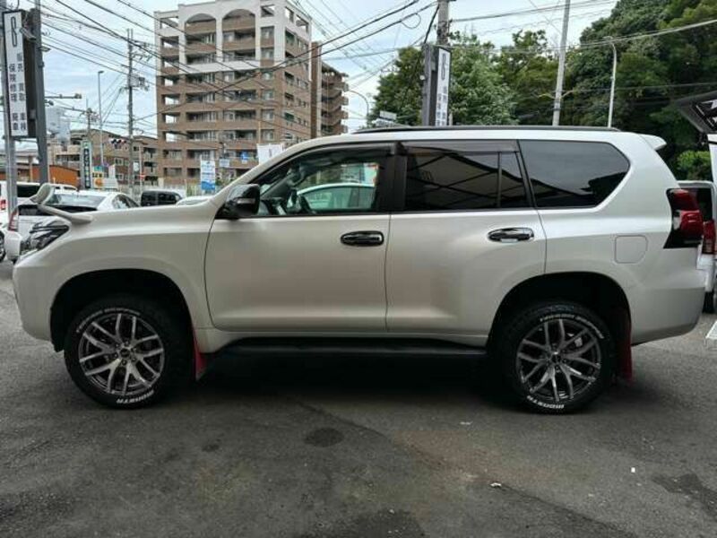 LAND CRUISER PRADO