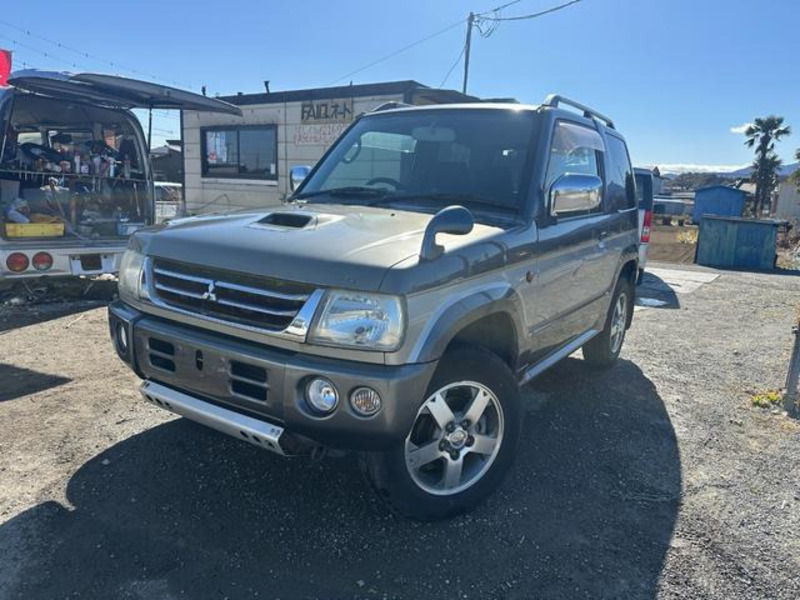 MITSUBISHI PAJERO MINI