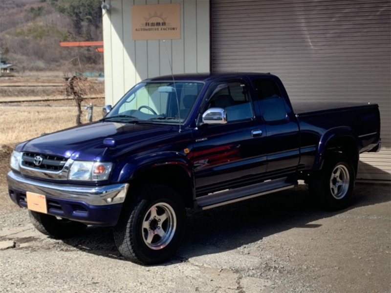 HILUX