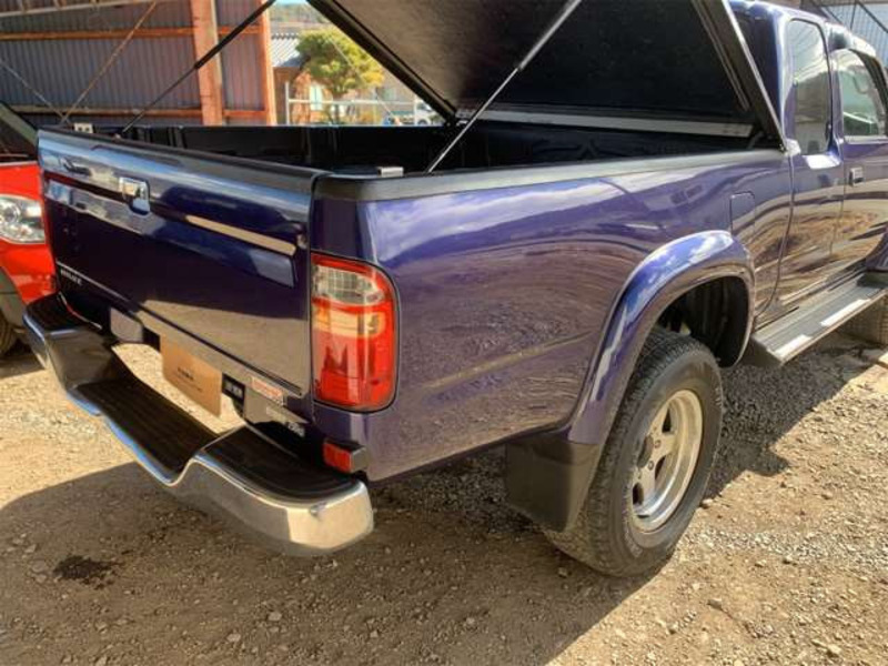 HILUX