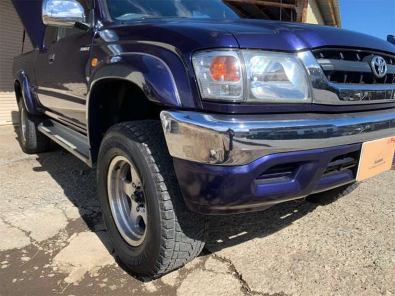 HILUX