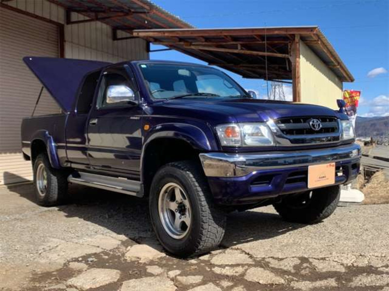 HILUX