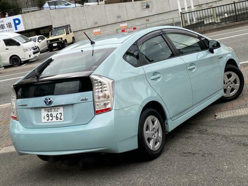 PRIUS