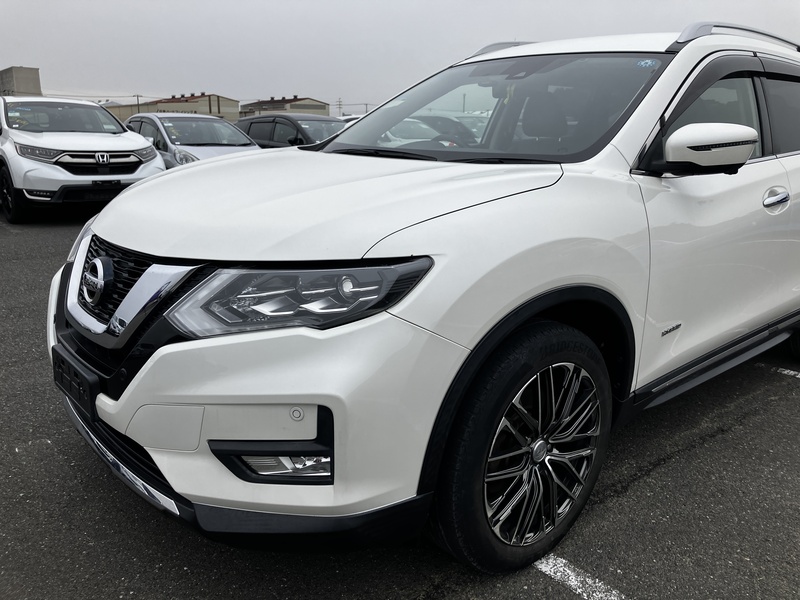 X-TRAIL