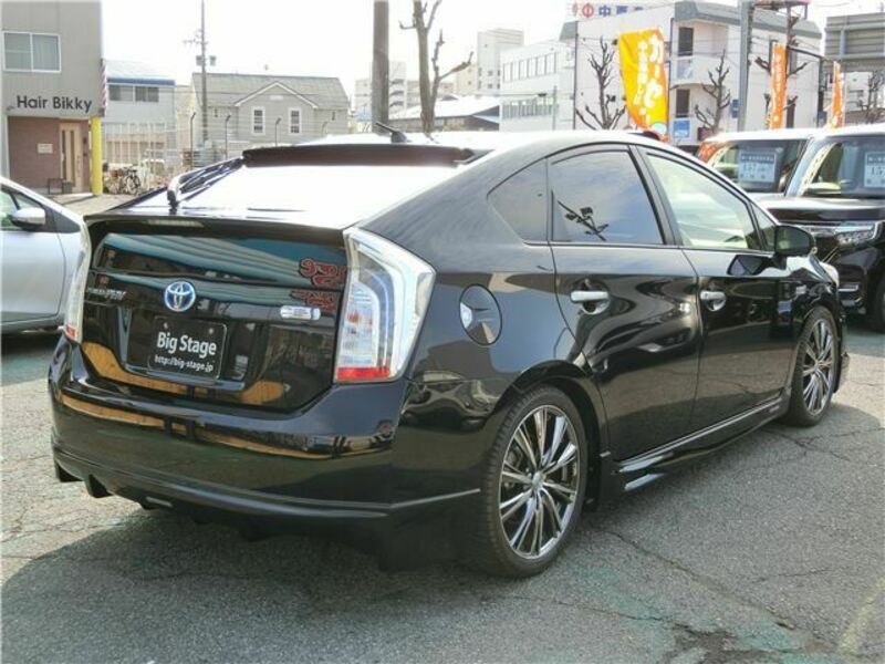 PRIUS PHV