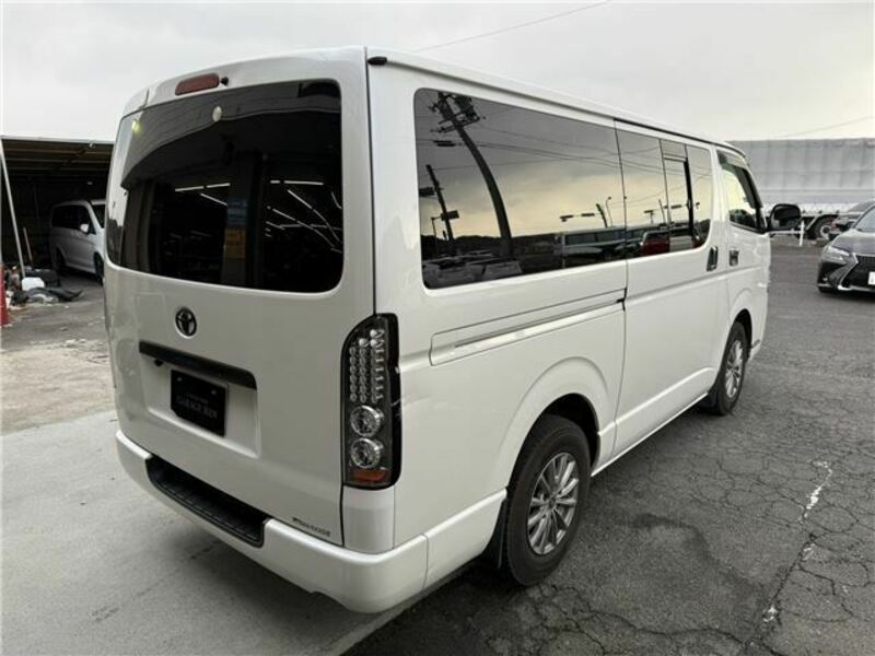 HIACE