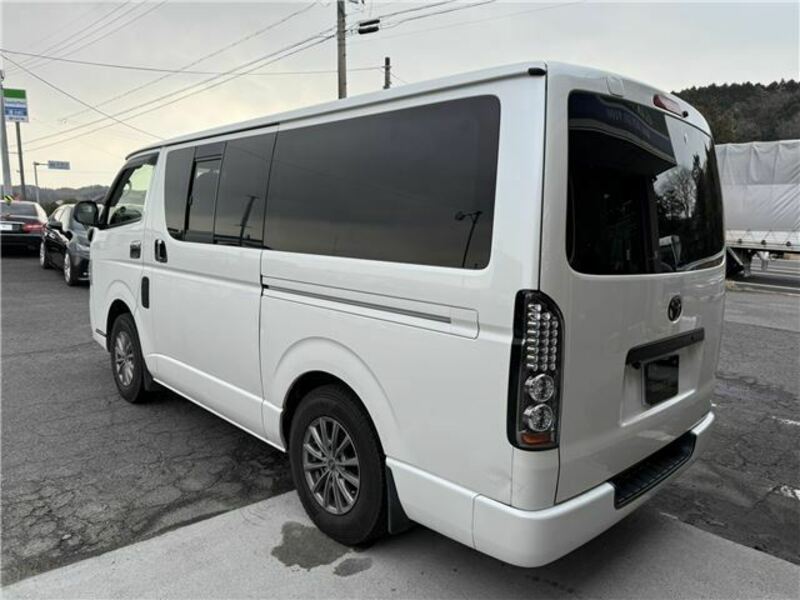 HIACE