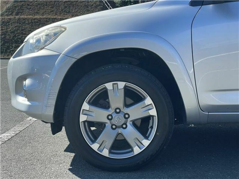 RAV4-4