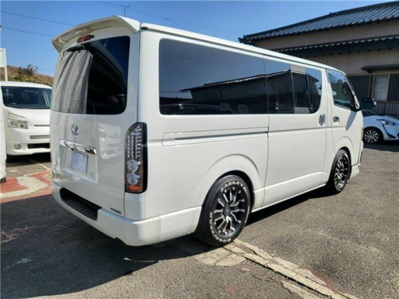 HIACE