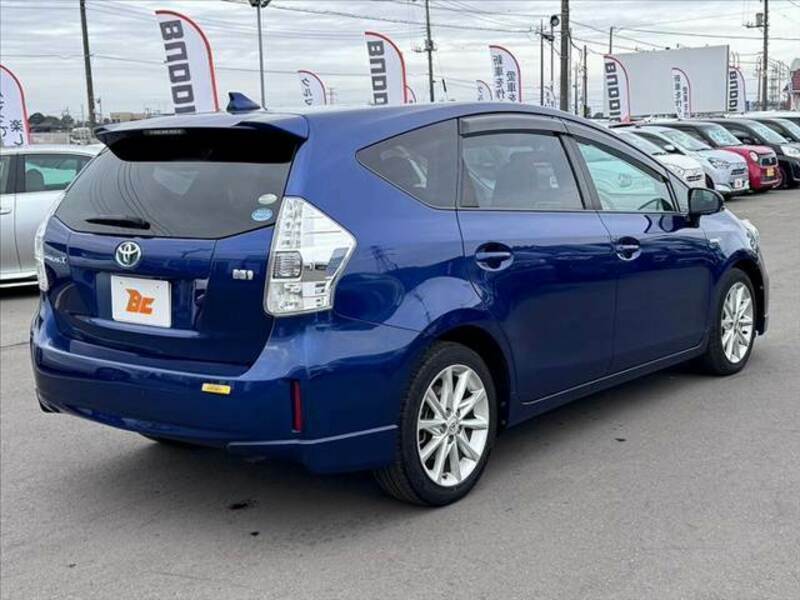 PRIUS ALPHA