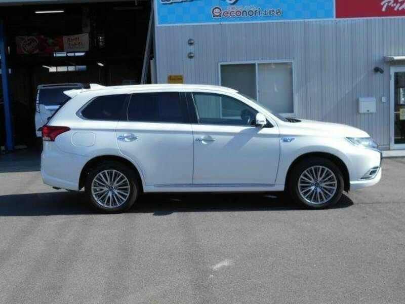 OUTLANDER PHEV