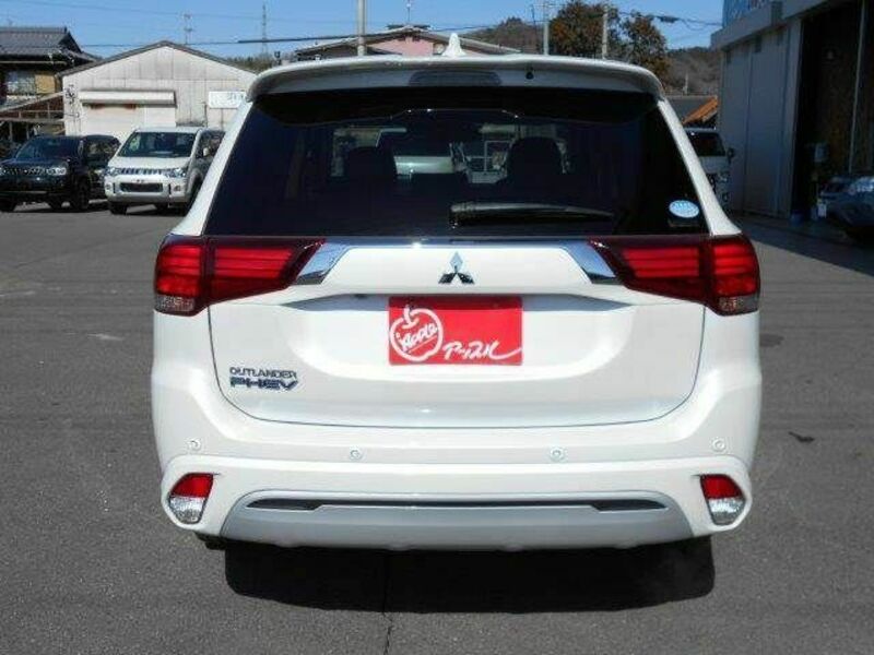 OUTLANDER PHEV