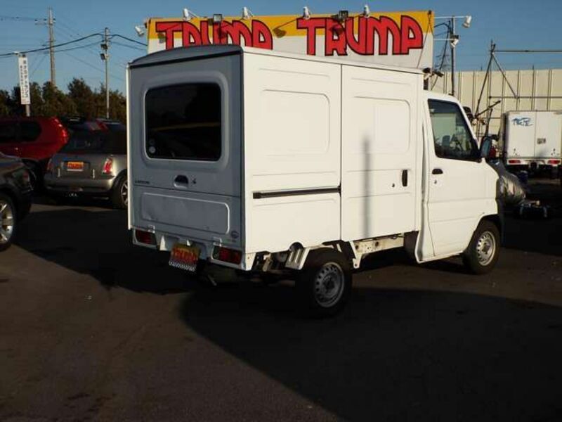 MINICAB TRUCK