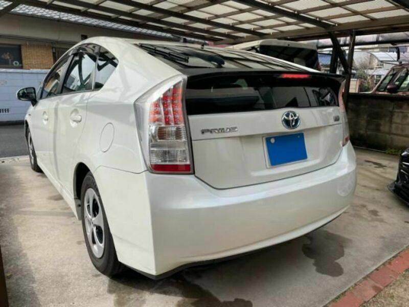 PRIUS-2