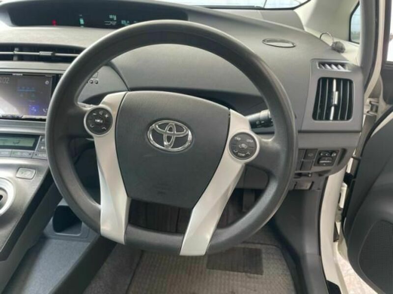 PRIUS-10