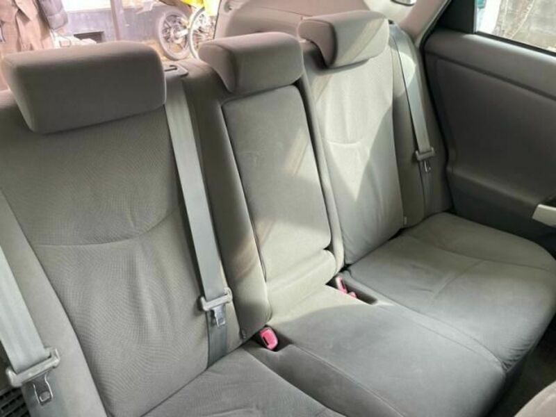 PRIUS-13