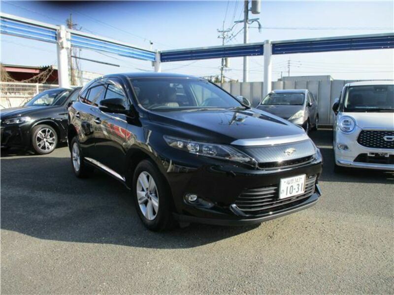 TOYOTA HARRIER