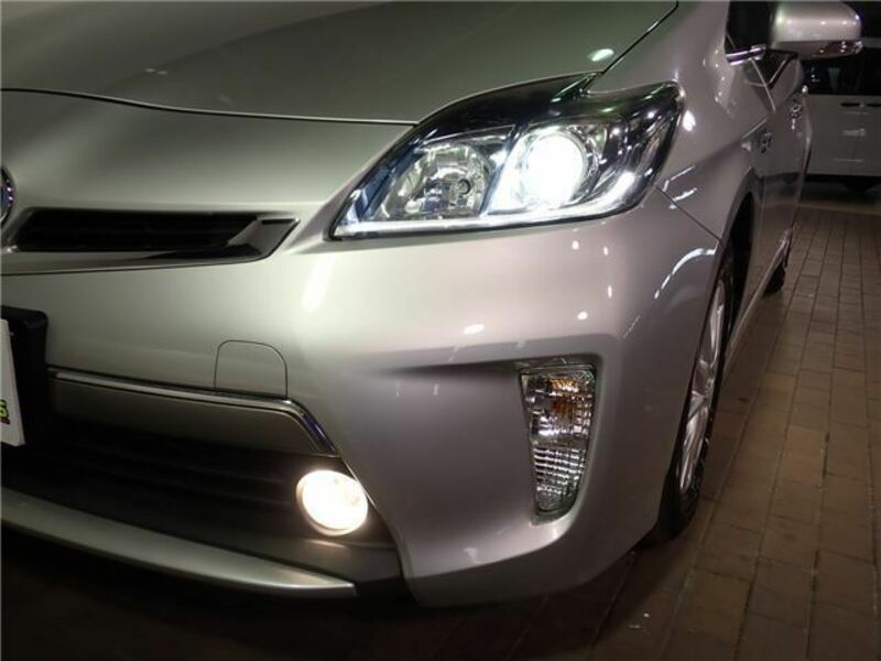 PRIUS PHV