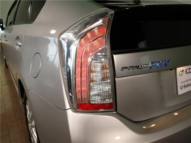 PRIUS PHV