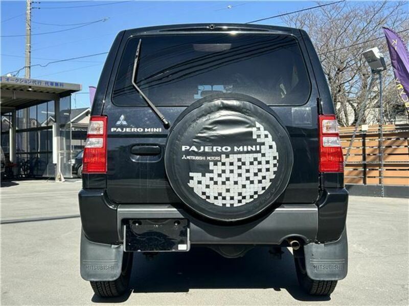 PAJERO MINI