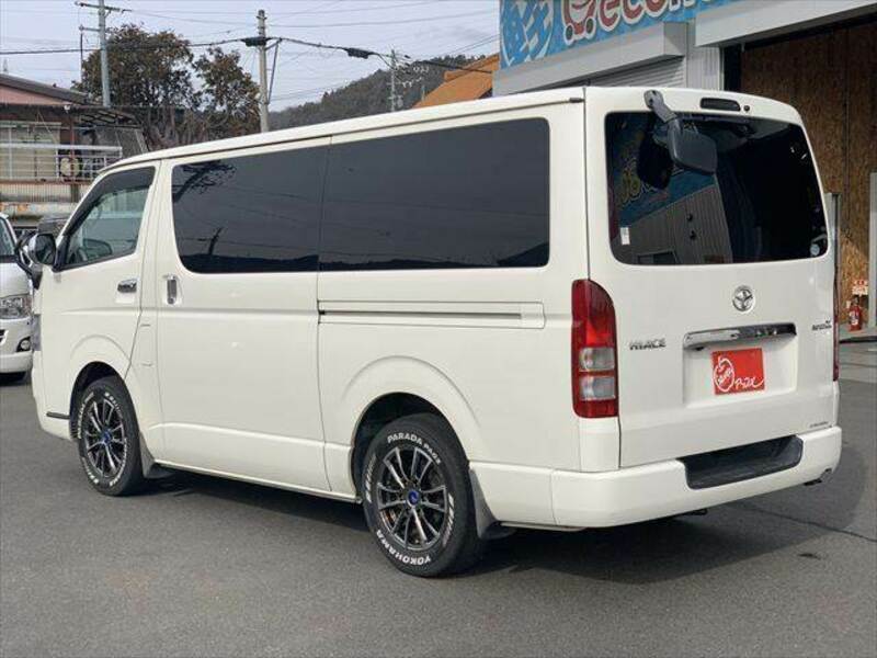 HIACE VAN