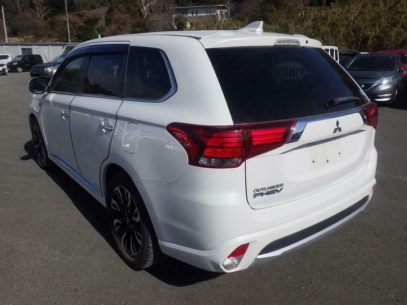 OUTLANDER PHEV