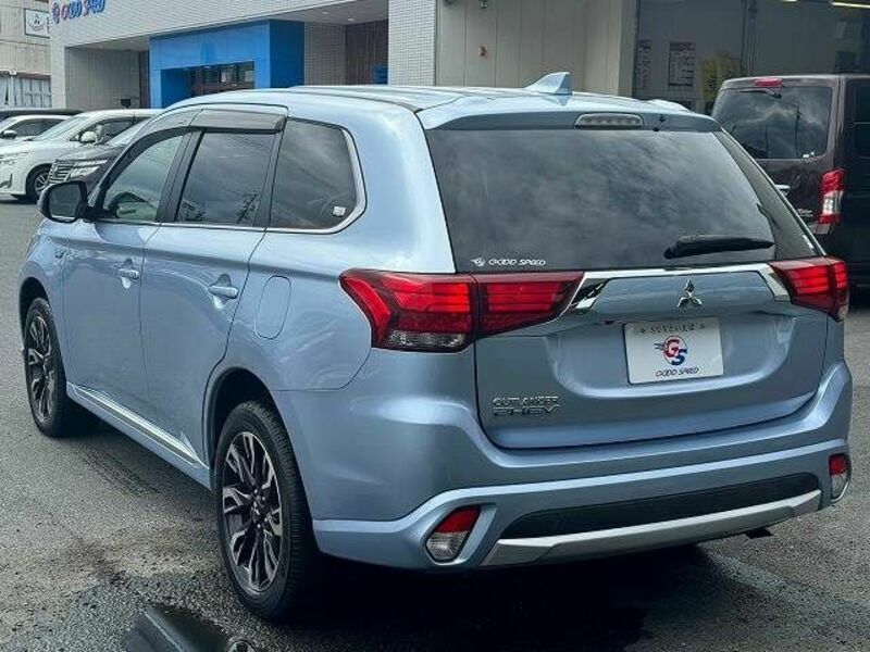 OUTLANDER PHEV