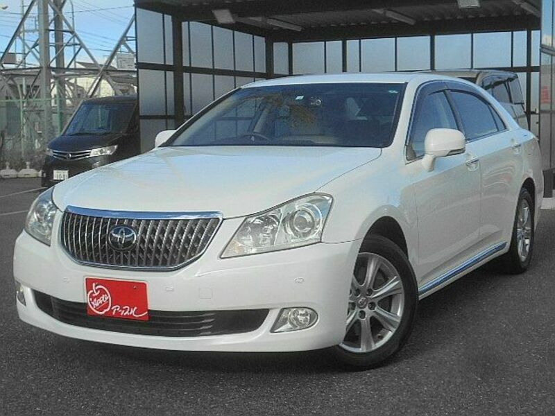 TOYOTA CROWN MAJESTA