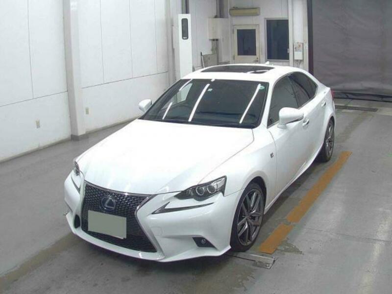 LEXUS IS