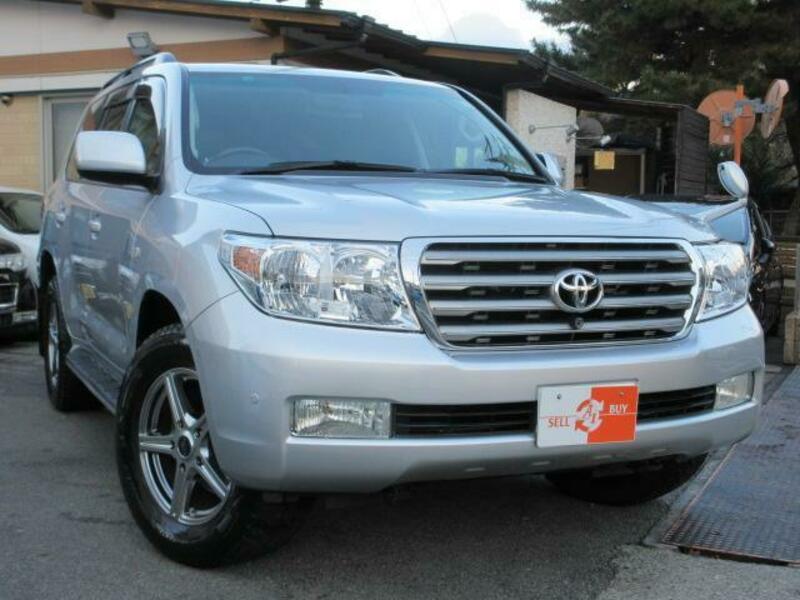 LAND CRUISER