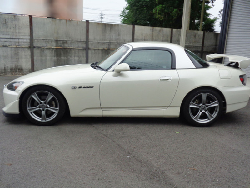 S2000