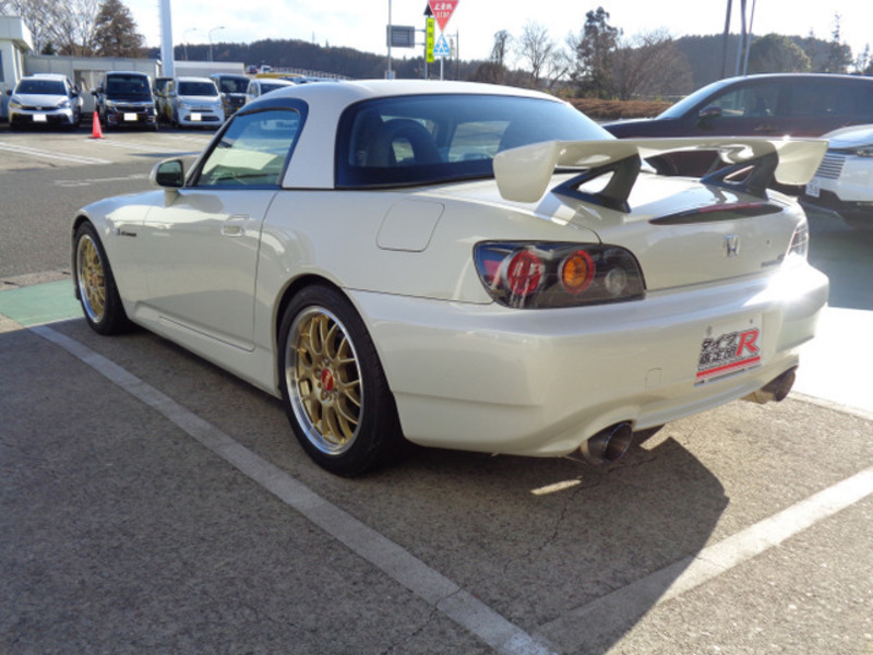 S2000