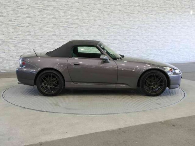 S2000