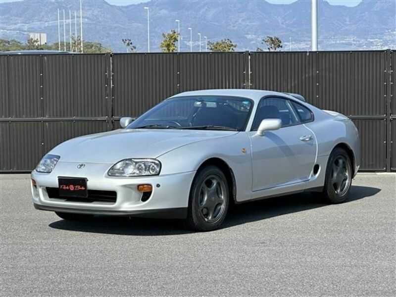 TOYOTA SUPRA