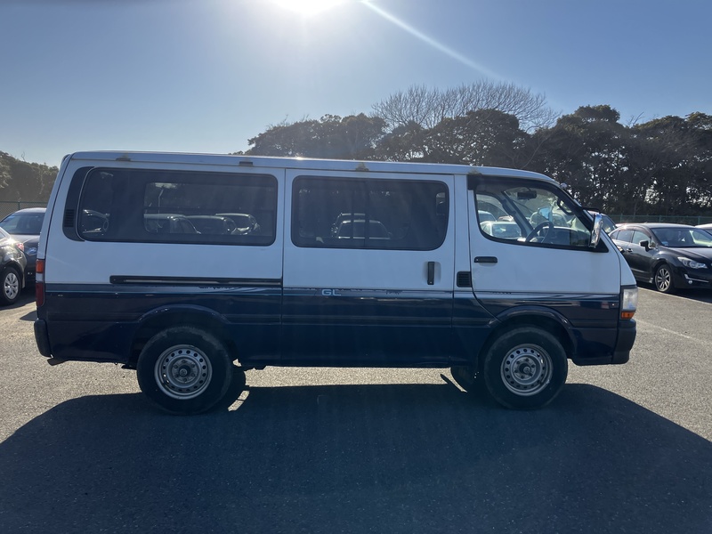 HIACE VAN