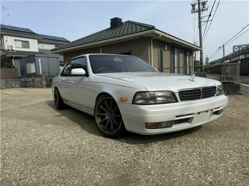 NISSAN LAUREL