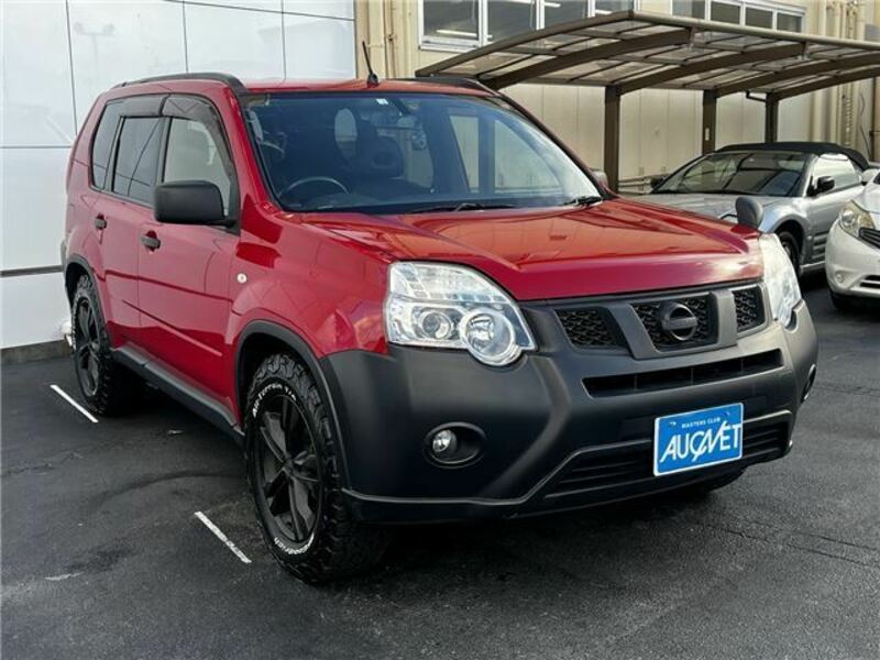 X-TRAIL