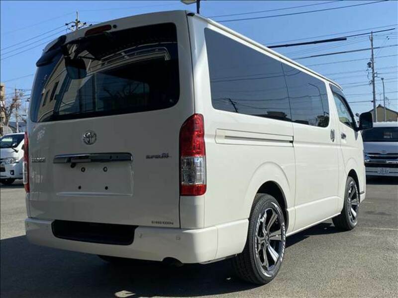 HIACE VAN