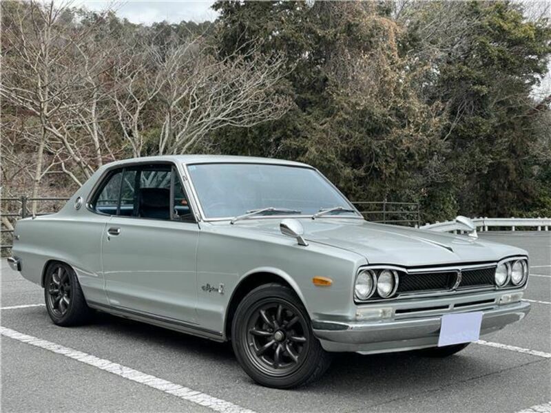 NISSAN SKYLINE