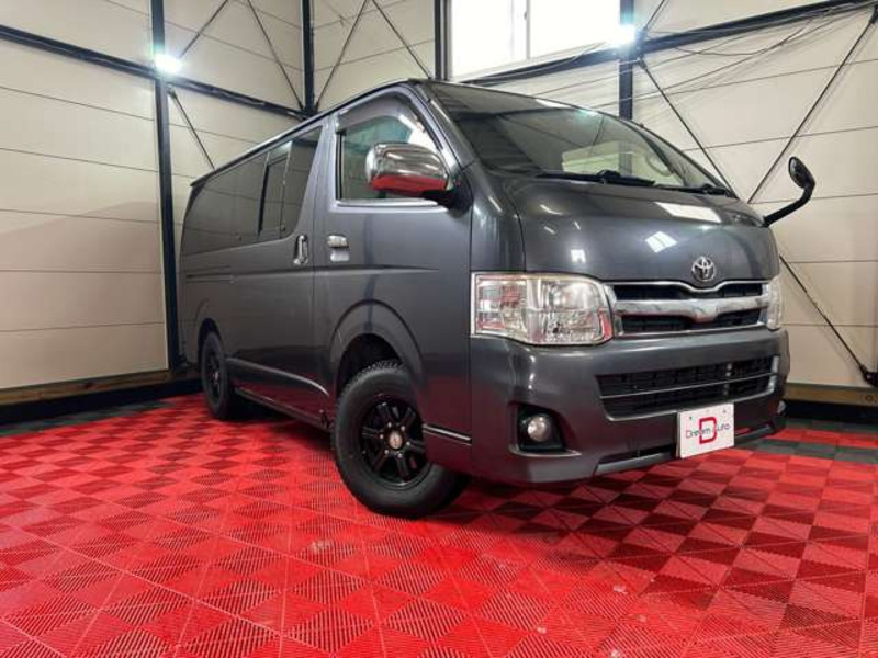 HIACE VAN