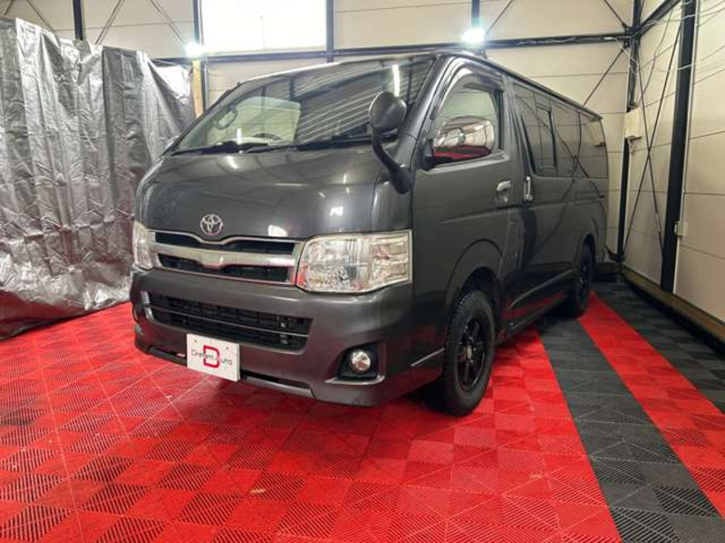 HIACE VAN