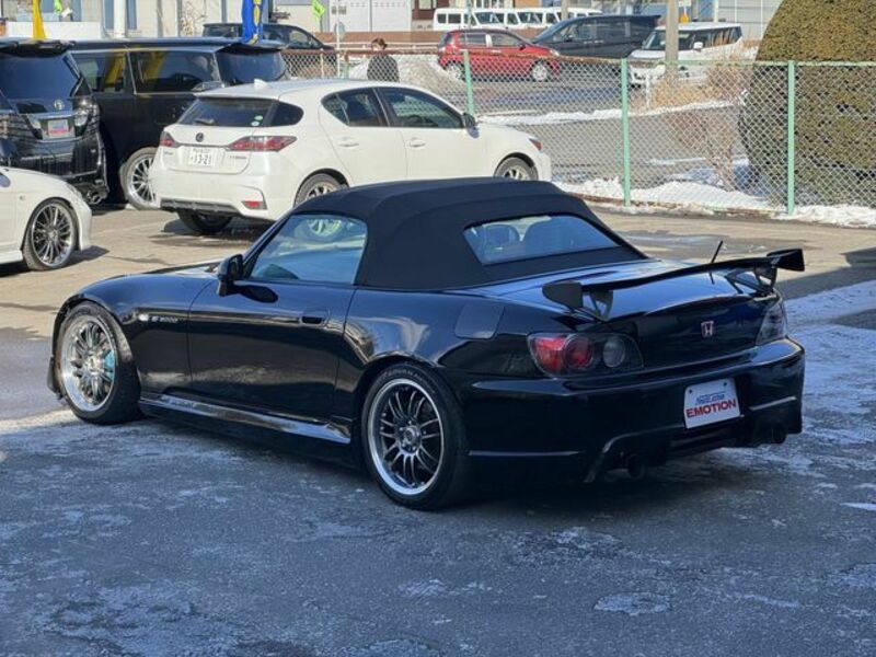 S2000